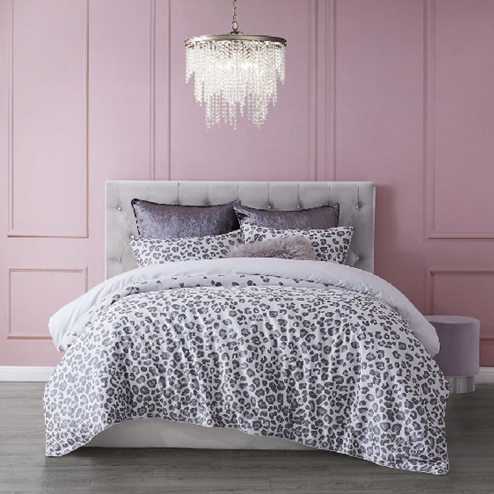 Glam Pearl Leopard Comforter Set