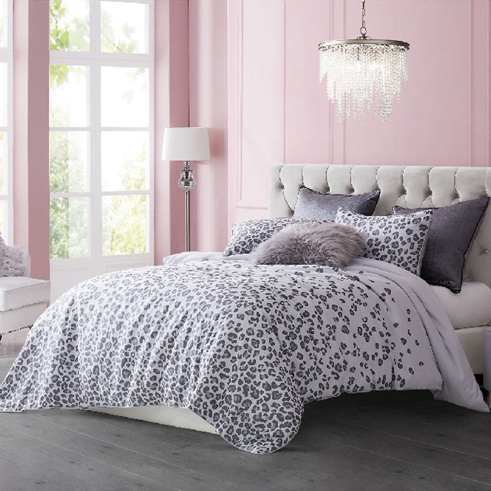 Glam Pearl Leopard Comforter Set