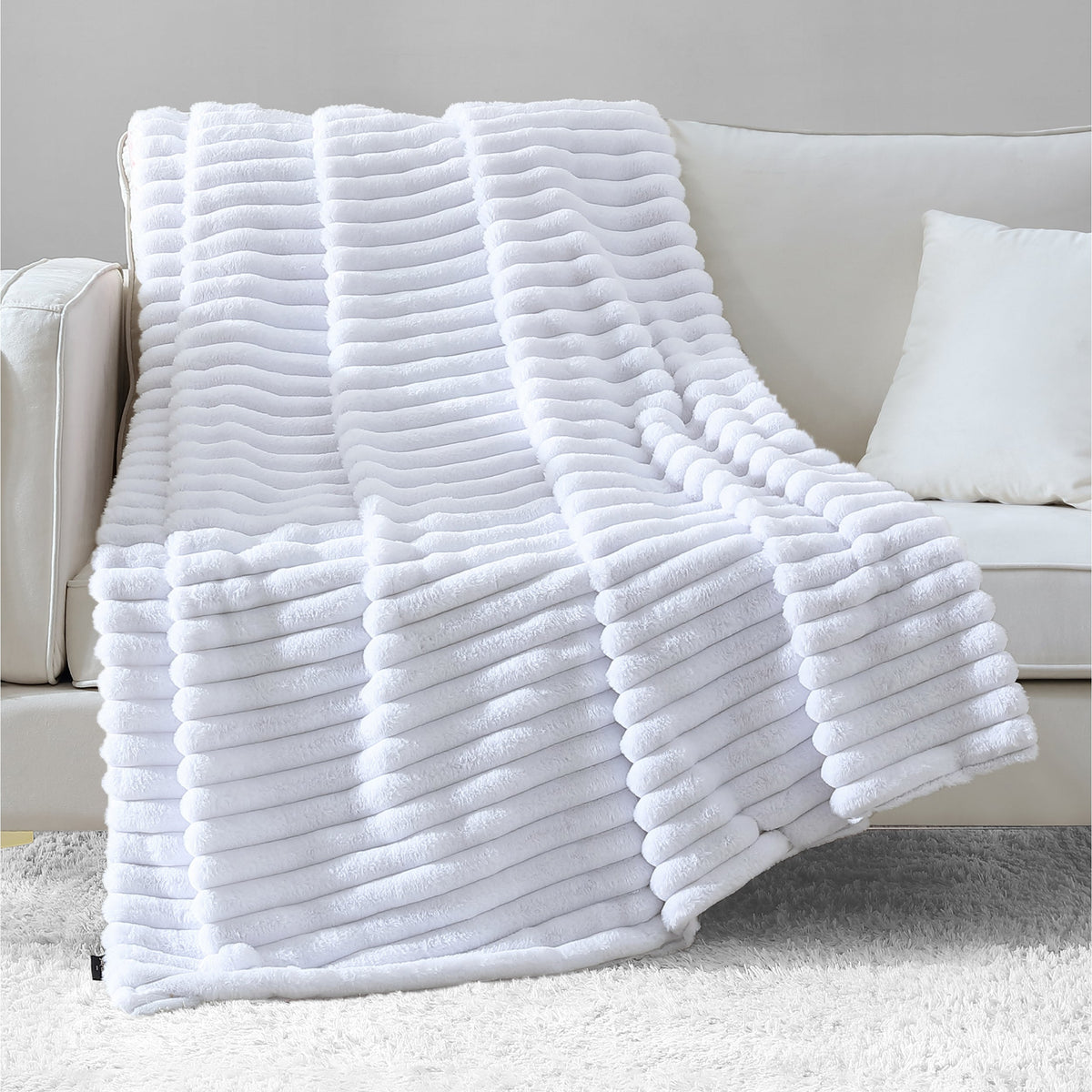 Glam Ribbed Faux Fur Throw Blanket