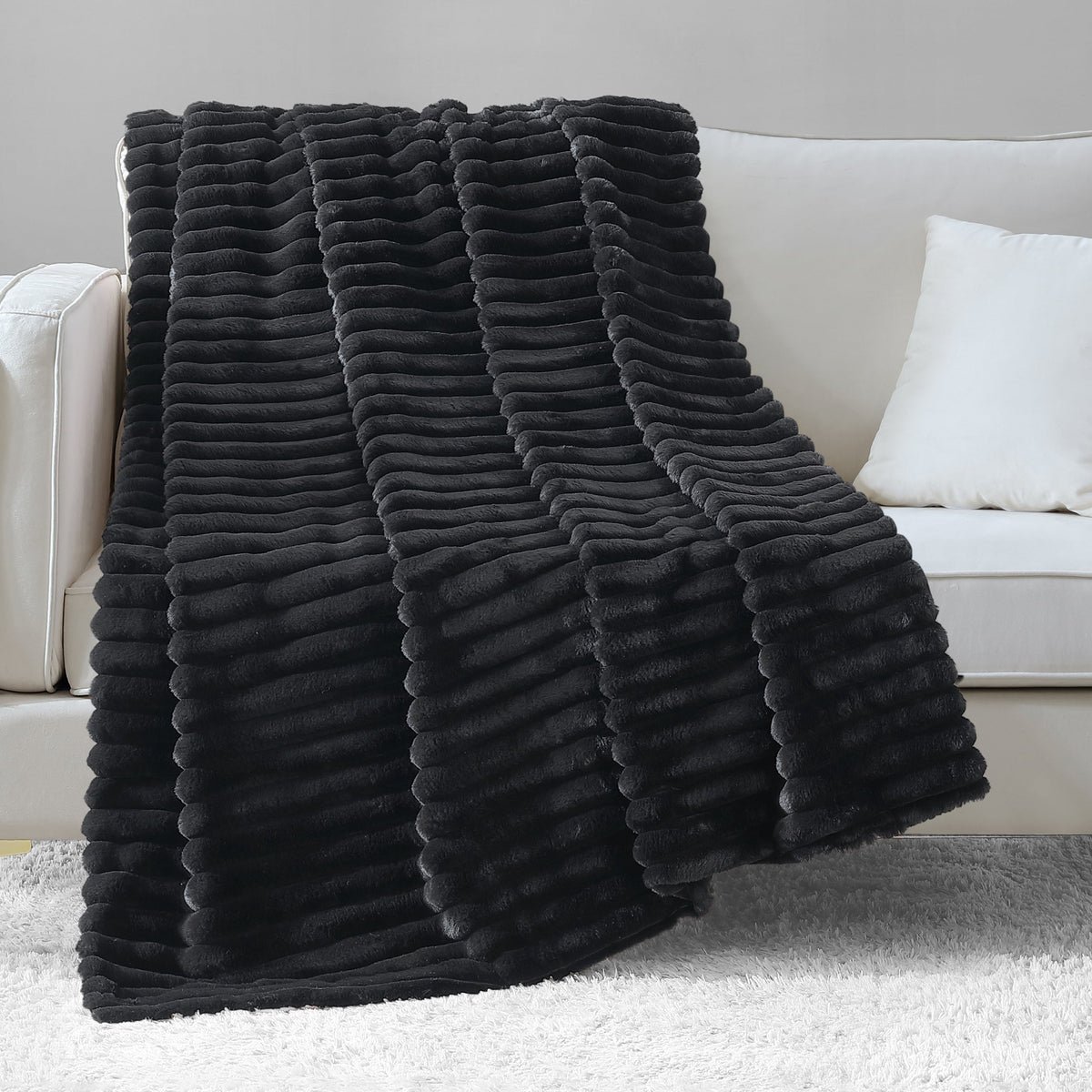 Glam Faux Fur Throw Blanket