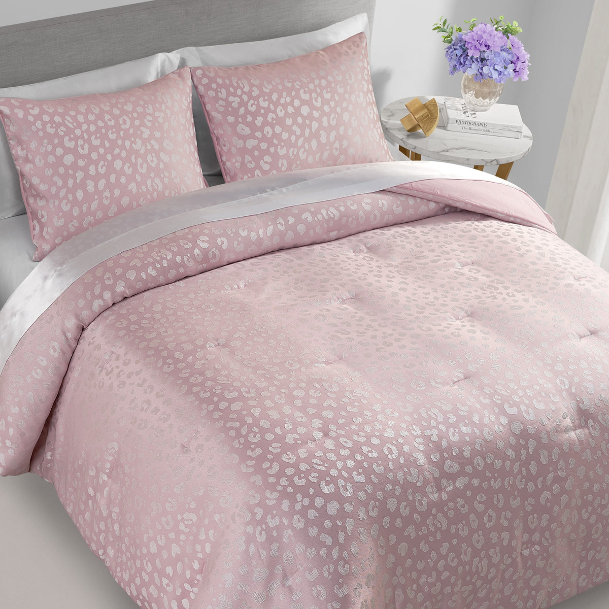 Glam Sparkle Cheetah Jaquard Comforter Set