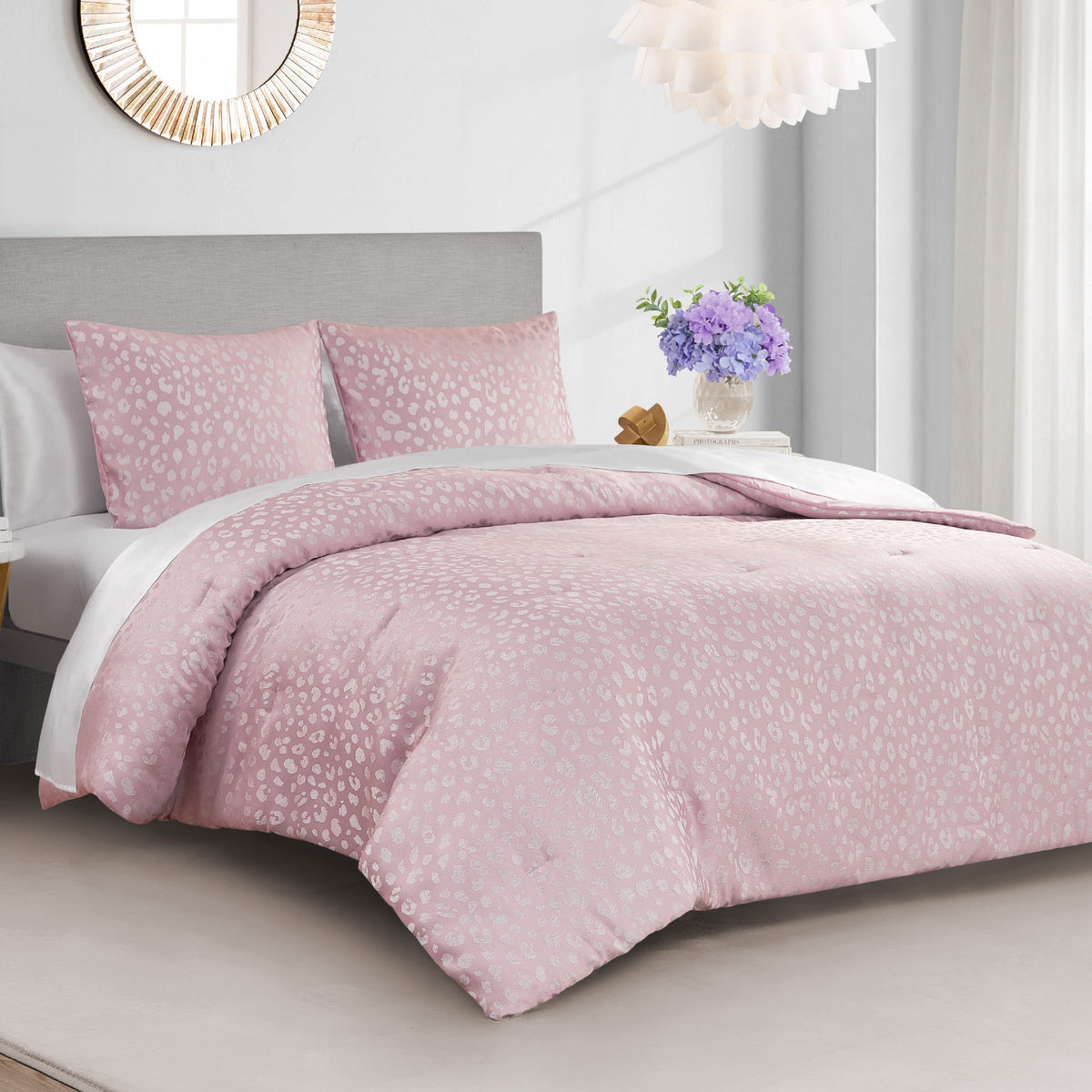 Glam Sparkle Cheetah Jaquard Comforter Set