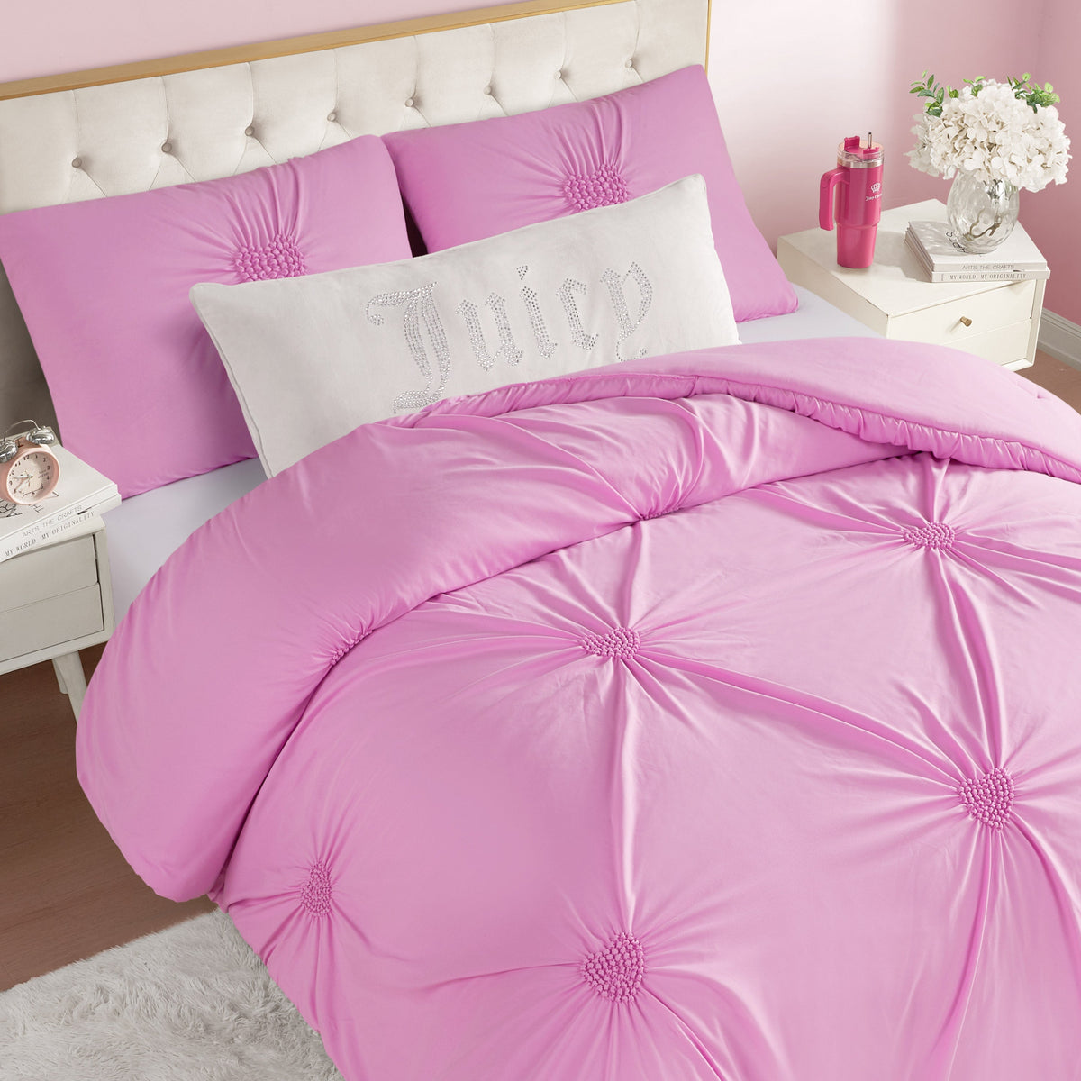 Glam Amora Gathered Heart Comforter Set