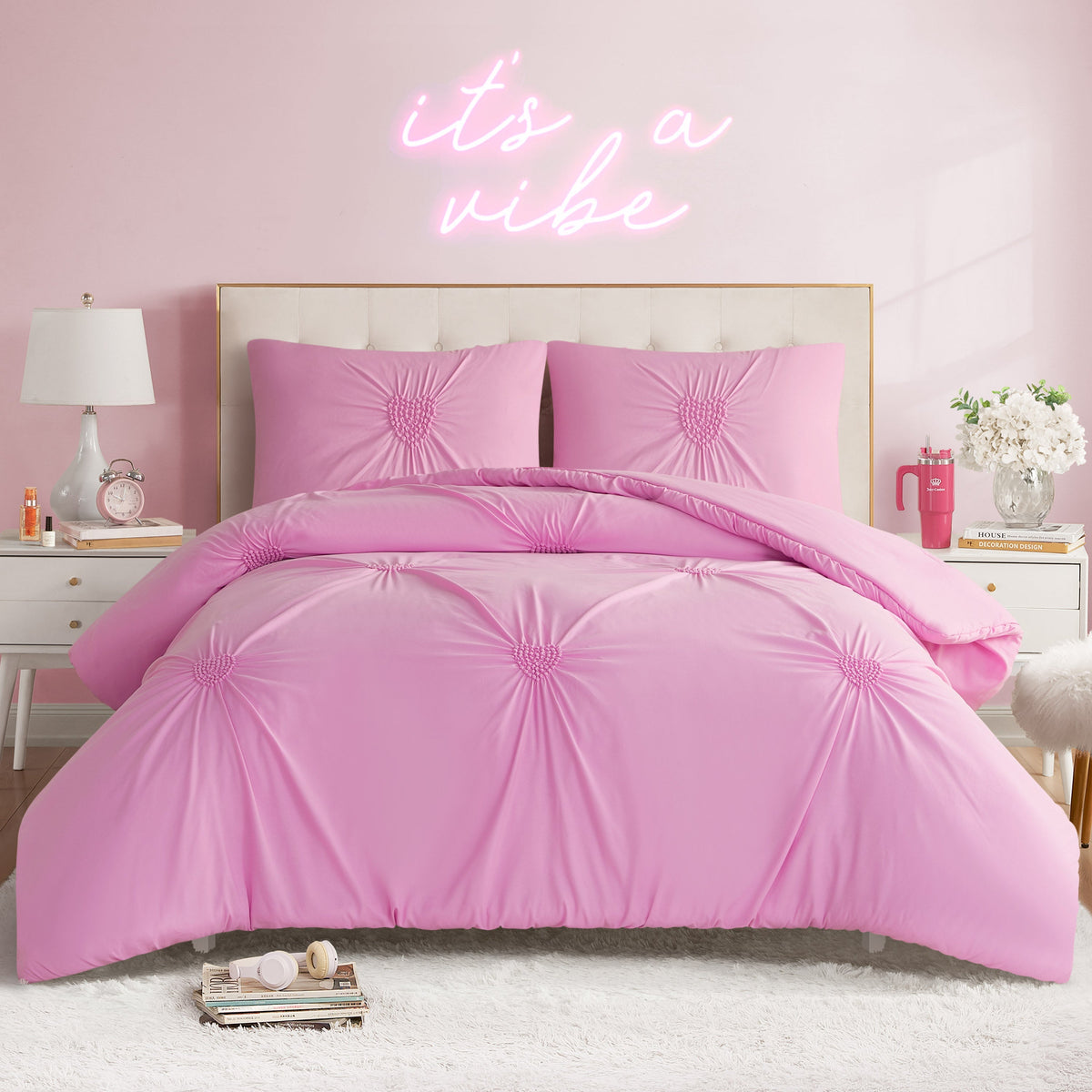 Glam Amora Gathered Heart Comforter Set