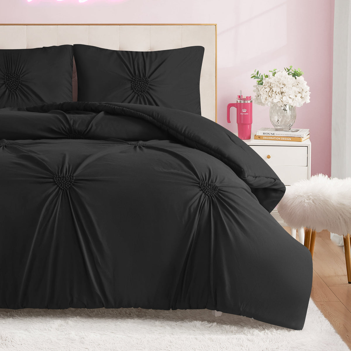 Glam Amora Gathered Heart Comforter Set