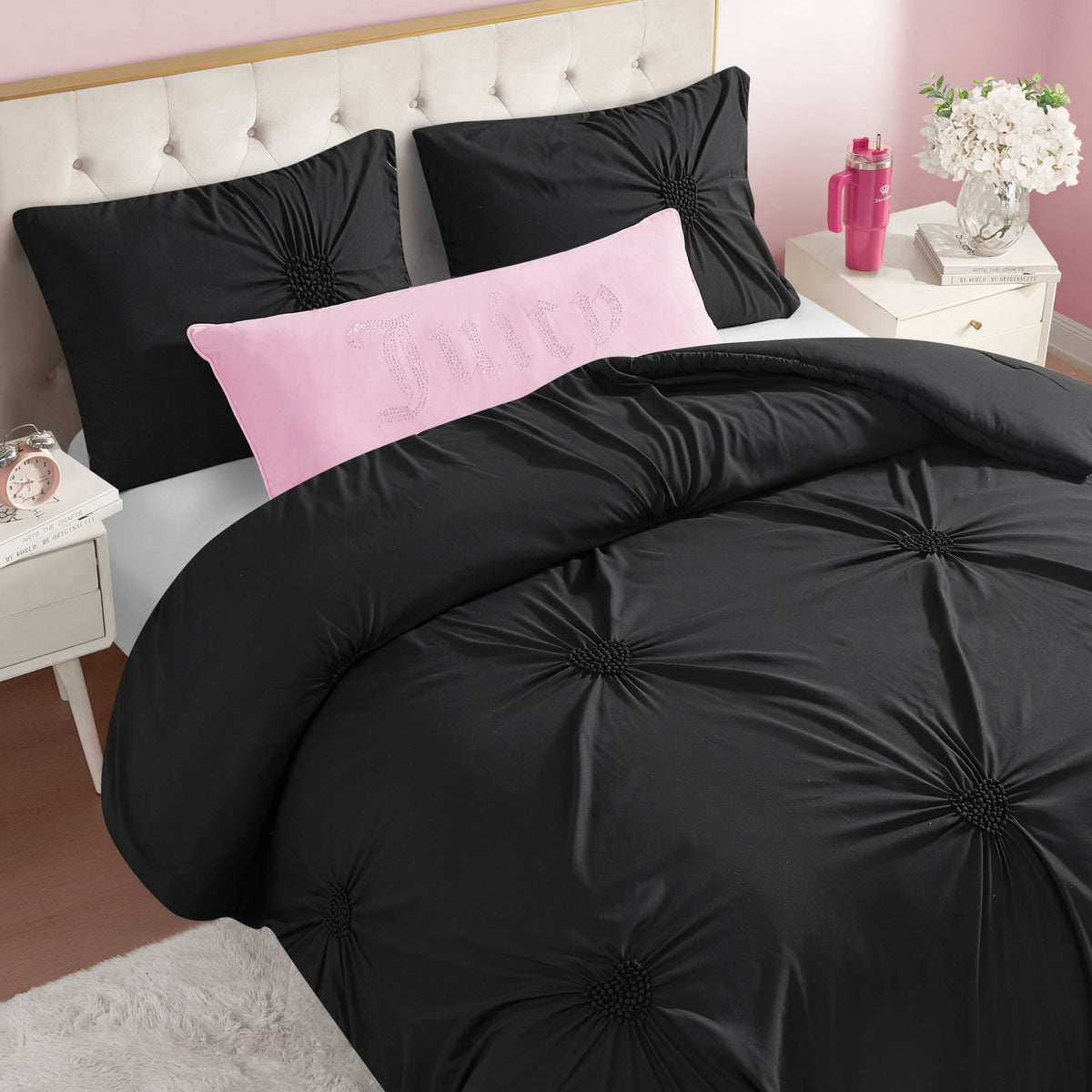 Glam Amora Gathered Heart Comforter Set