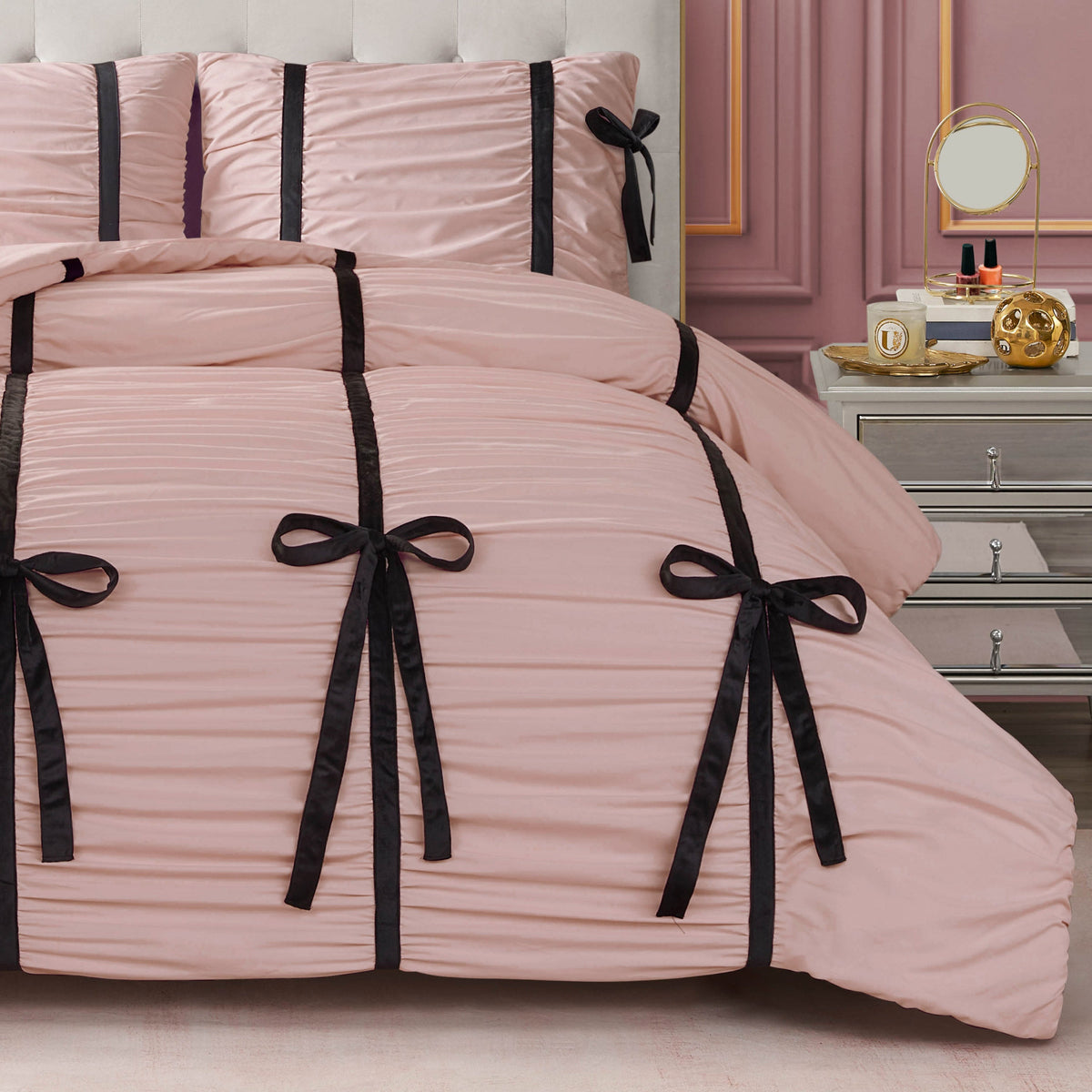 Glam Amelie Bows Ruched Comforter Set