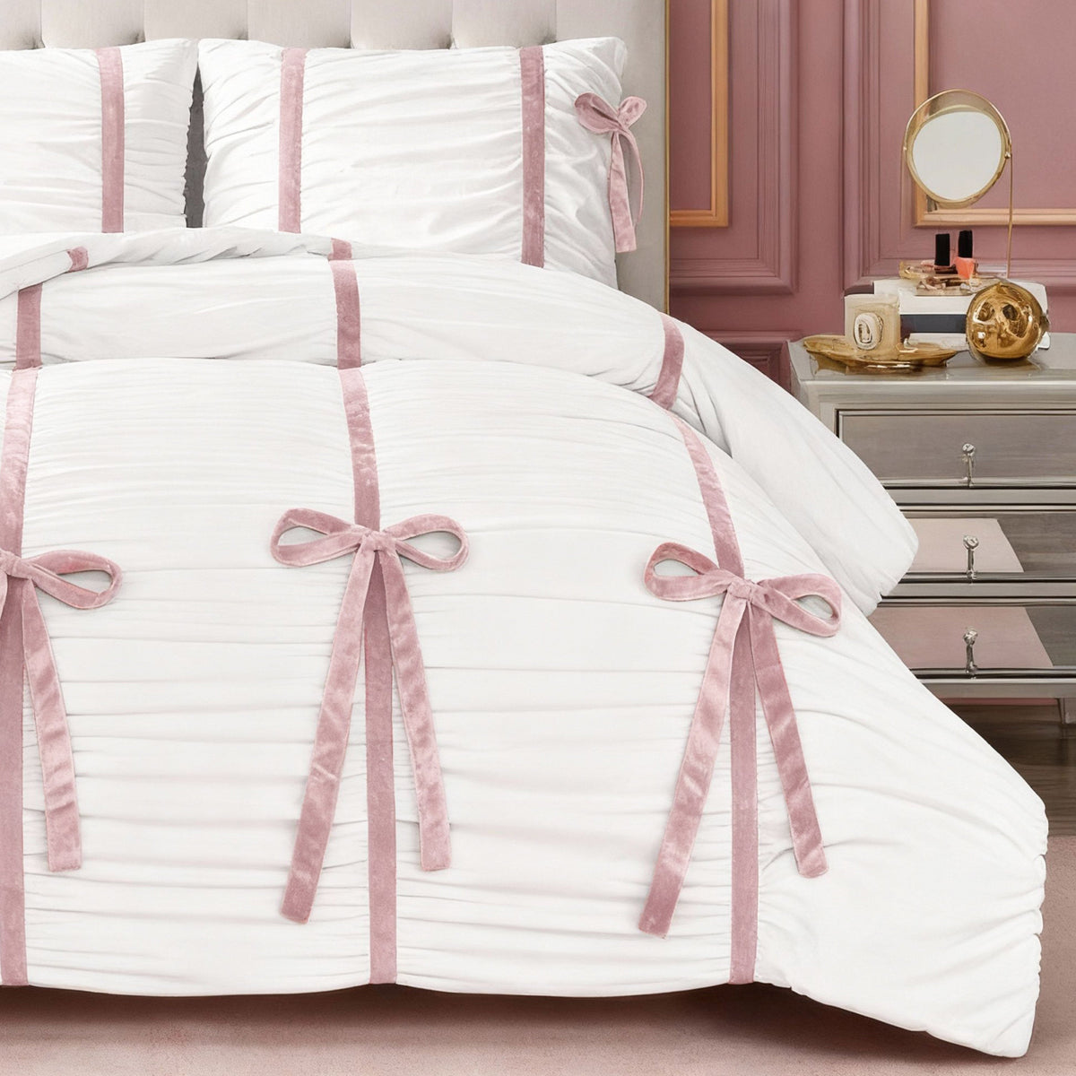 Glam Amelie Bows Ruched Comforter Set