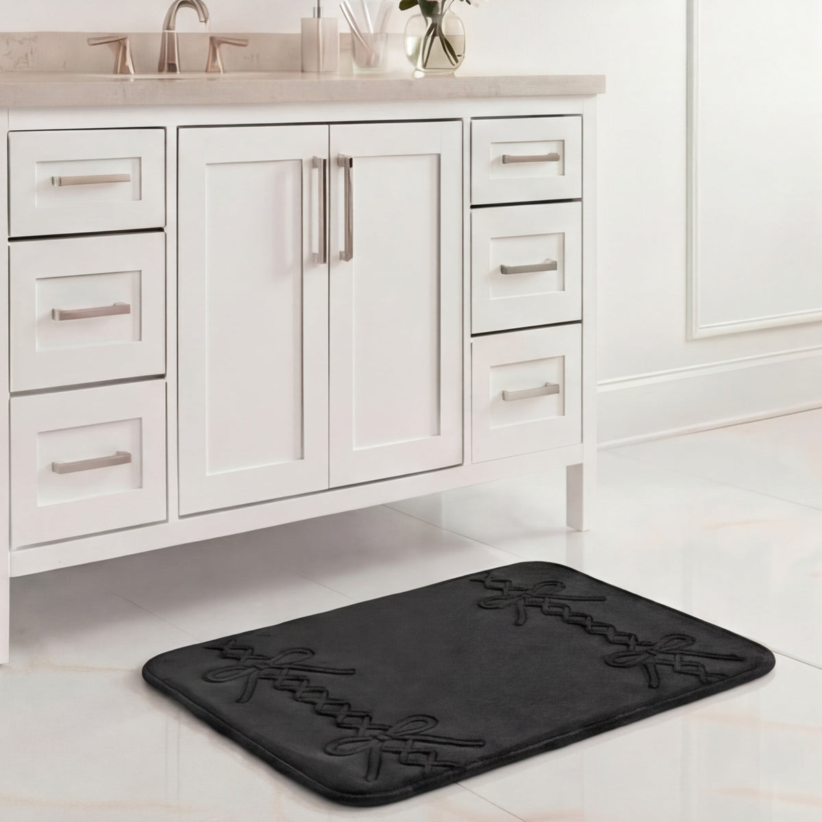 Glam Quilted Memory Foam Bath Mat 17 x 24